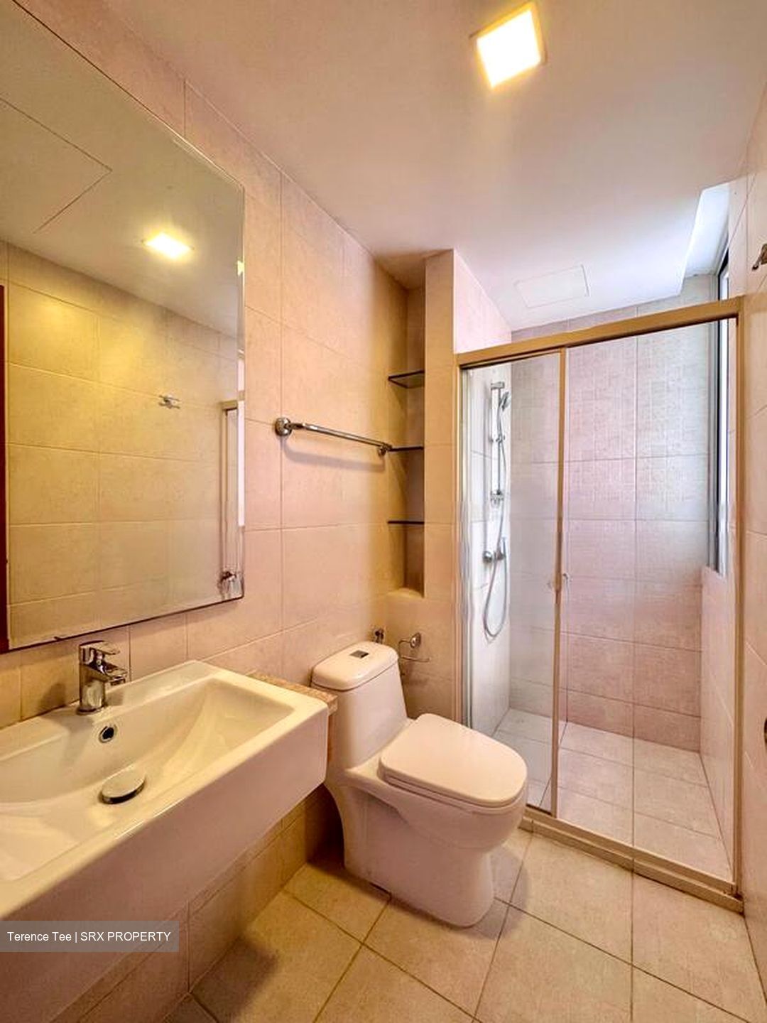 Astor (D14), Apartment #449693501